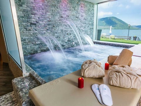 Sauna, hot tub, steam room, Turkish bath, body treatments, aromatherapy