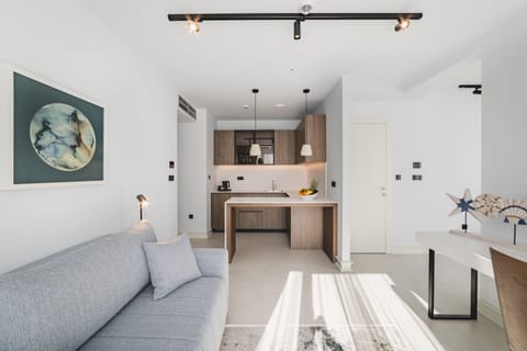 Classic Suite | Living area