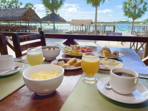Free daily cooked-to-order breakfast