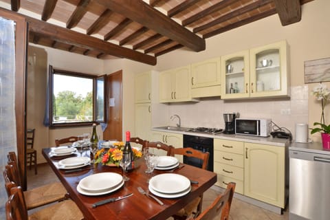 Family Villa, Multiple Bedrooms, 2 Bathrooms, Mountainside (Villa San Lorenzo) | Private kitchenette | Fridge, microwave, oven, stovetop