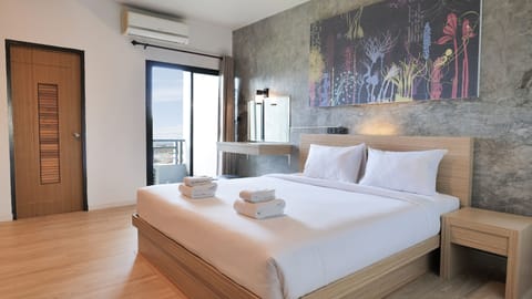 Superior Premier Room | Free WiFi, bed sheets