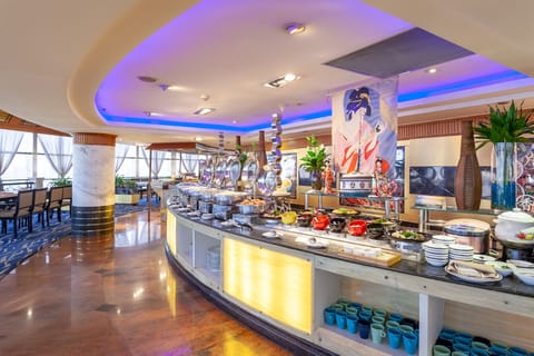 Daily buffet breakfast for a fee