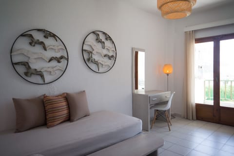 In-room safe, desk, iron/ironing board, free WiFi