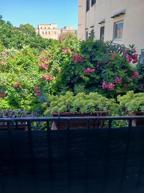 Deluxe Double Room | Terrace/patio