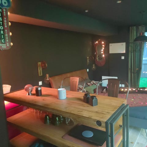 Romantic Room | Living area