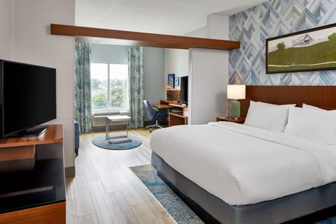 In-room safe, desk, laptop workspace, soundproofing