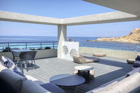 Exclusive Room, 1 King Bed, Smoking, Terrace (Larger Room) | Water view