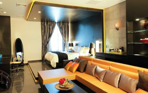 Deluxe Suite, 1 King Bed | Premium bedding, down comforters, memory foam beds, minibar