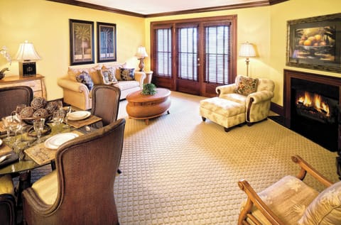 Presidential Suite, 3 Bedrooms, Non Smoking, Jetted Tub | Living area | Flat-screen TV