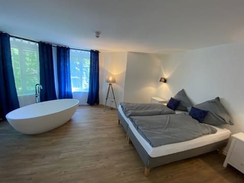 Superior Double Room | Hypo-allergenic bedding, individually decorated, soundproofing