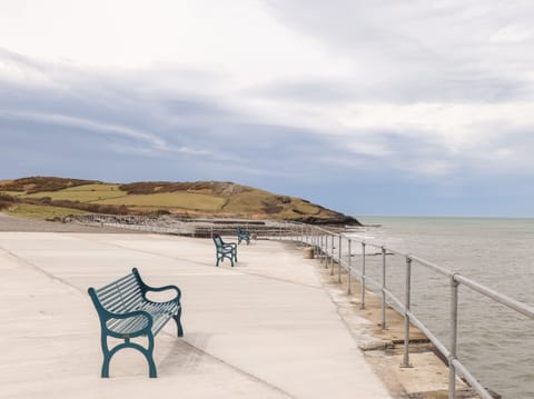 Cottage | Property grounds