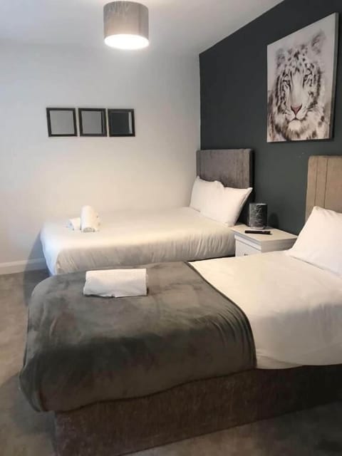 City House | 6 bedrooms, free WiFi