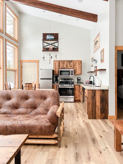 Cabin, 2 Bedrooms | Living area | Smart TV