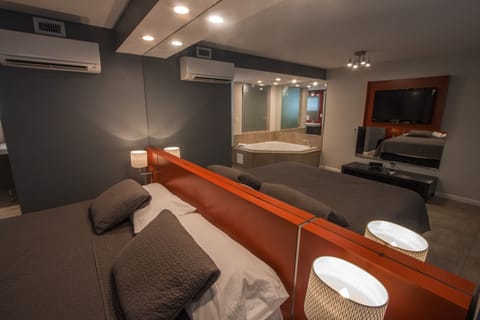 Desk, blackout drapes, free WiFi, bed sheets