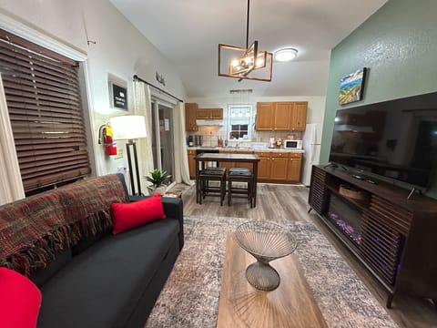 Deluxe Cabin, Multiple Beds, Non Smoking | Private kitchen | Fridge, microwave