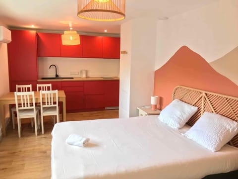 Apartment | Desk, laptop workspace, soundproofing, iron/ironing board