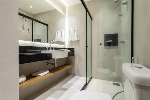 Standard Double or Twin Room | Bathroom | Shower, designer toiletries, hair dryer, towels