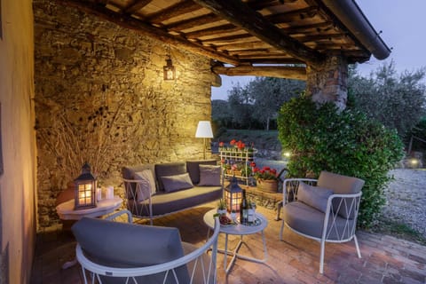 House, Smoking | 5 bedrooms, WiFi