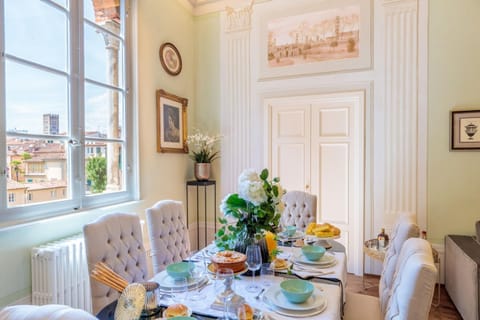 Apartment | 5 bedrooms, WiFi