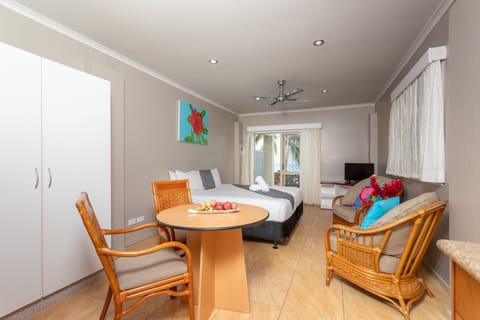 Studio, Beach View, Beachfront | Premium bedding, in-room safe, iron/ironing board, WiFi