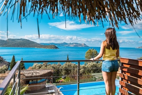 Sea View Suite Terrace Room | Bed sheets
