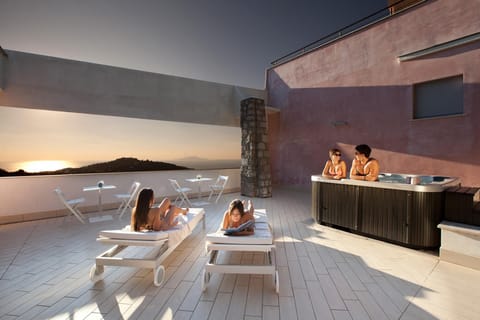 House, Smoking | 6 bedrooms, WiFi