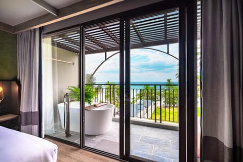 Beach/ocean view