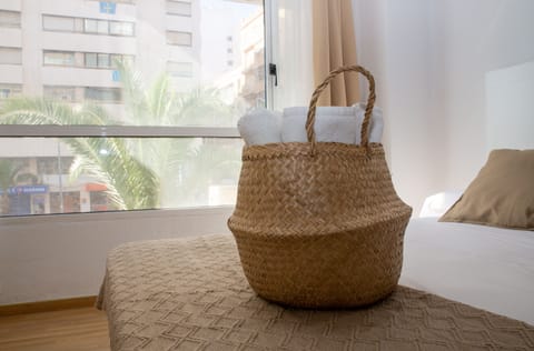 Memory foam beds, desk, laptop workspace, free WiFi