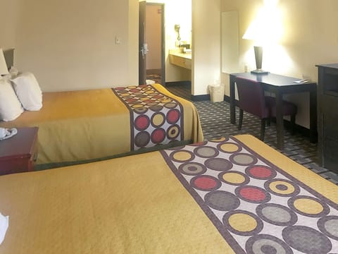 Deluxe Single Room | Soundproofing, iron/ironing board, free WiFi, bed sheets