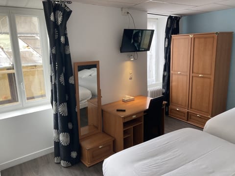 Classic Quadruple Room | Premium bedding, down comforters, Tempur-Pedic beds