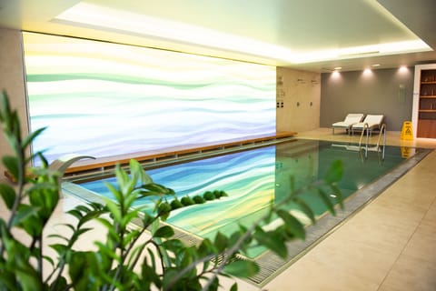 Indoor pool, seasonal outdoor pool, sun loungers