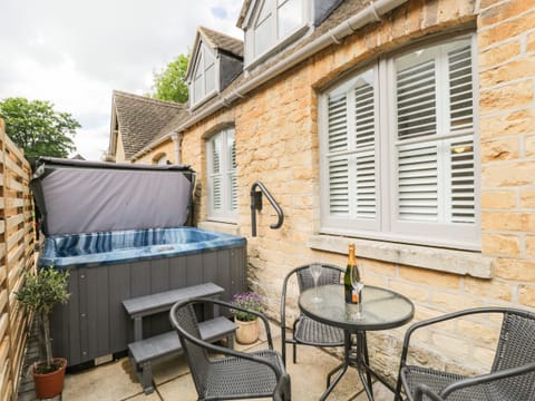 Cottage | Balcony
