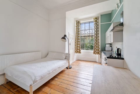 Basic Studio, Shared Bathroom