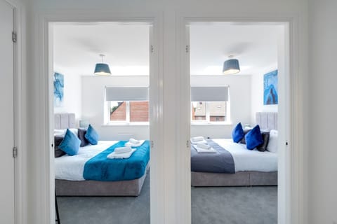 Basic House | 5 bedrooms, WiFi (free)