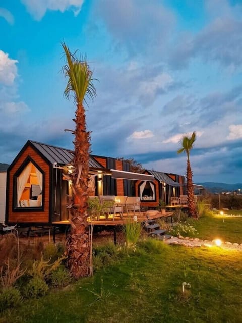 Classic Bungalow | 1 bedroom, hypo-allergenic bedding, minibar, laptop workspace