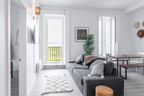Deluxe Apartment | Living area