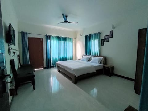 Deluxe Room | Free WiFi