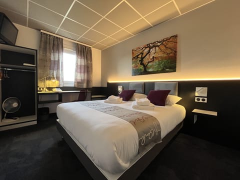 Comfort Double Room | Free cribs/infant beds, free WiFi, bed sheets