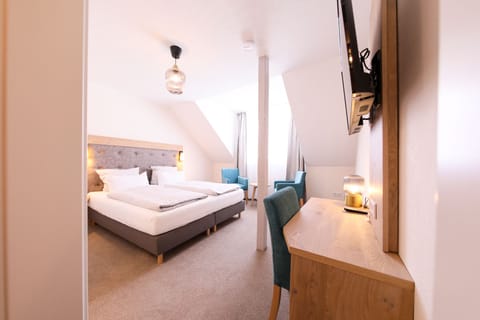 Superior Double Room (7) | Hypo-allergenic bedding, free WiFi