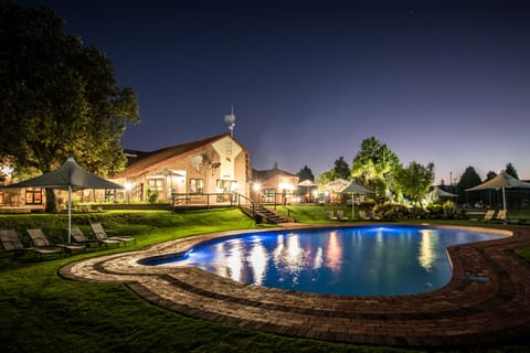 2 outdoor pools, pool umbrellas, sun loungers