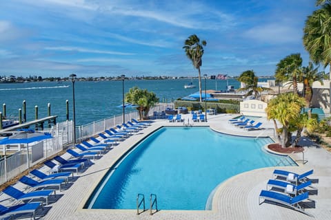 Outdoor pool, pool umbrellas, sun loungers