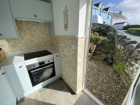 Cottage | Property grounds