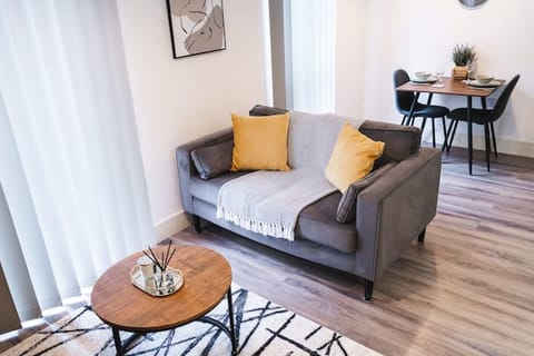 Panoramic Apartment, Accessible, Private Bathroom | Lounge
