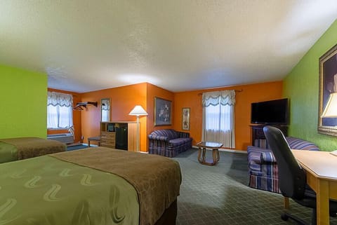 Desk, free WiFi, bed sheets