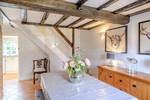 Cottage | Private kitchen | Fridge, dishwasher, electric kettle, toaster