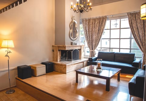 17-inch LCD TV with cable channels, TV