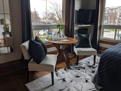 Luxury Single Room | Premium bedding, individually decorated, individually furnished