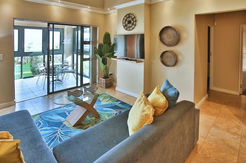 Classic Apartment | Living area | 39-inch LED TV with cable channels, TV