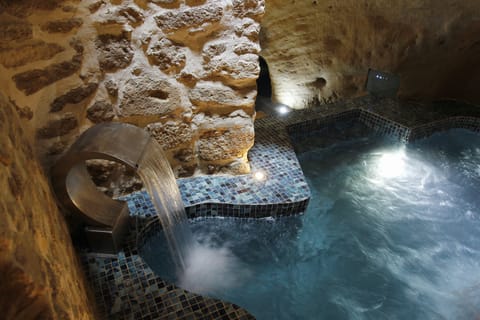 Hot tub