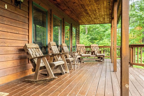 House (4 Bedrooms) | Property amenity